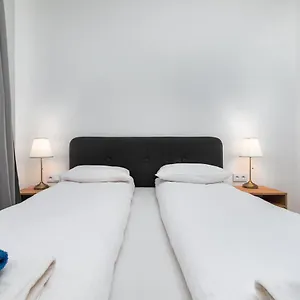 apartament-slowackiego-by-your-freedom.warsawhotelspoland.com/